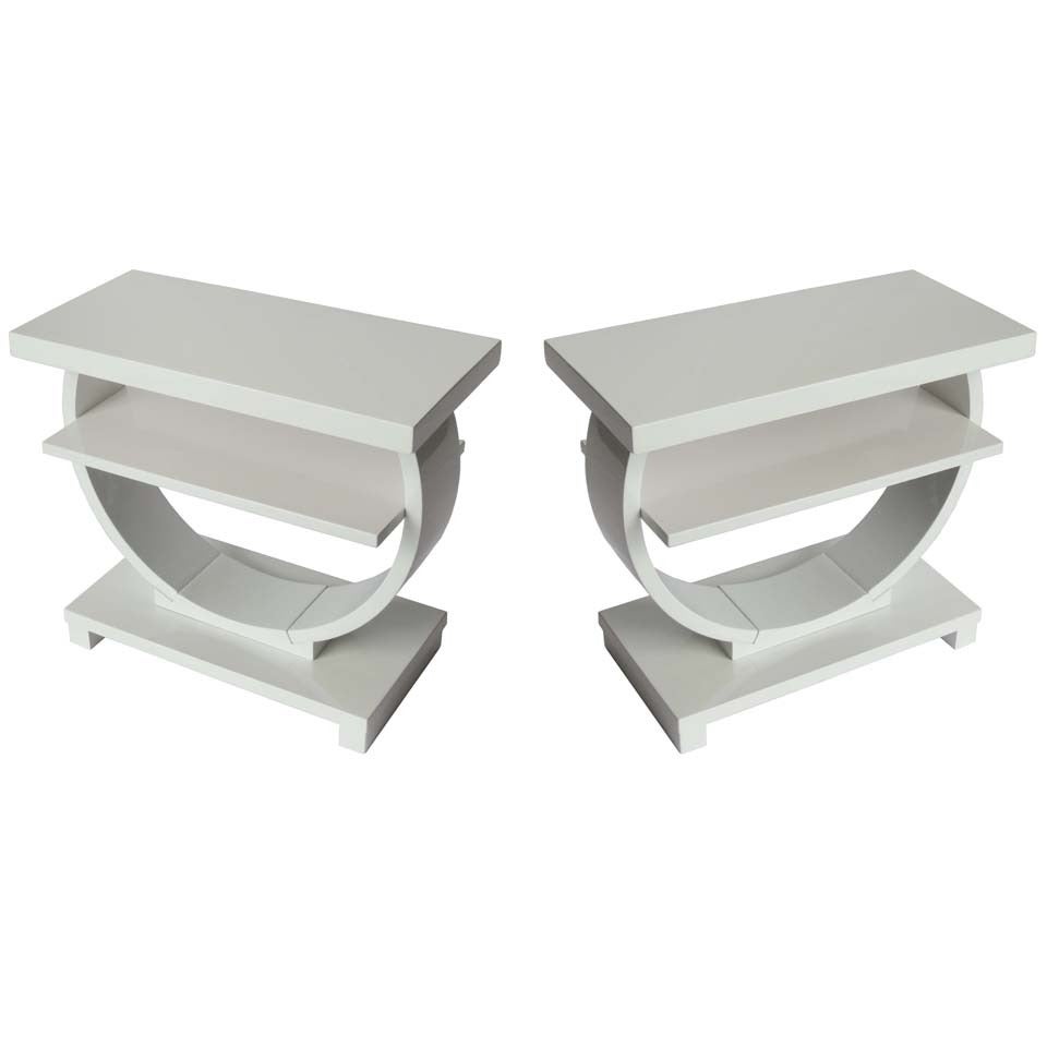 American Art Deco Pair of White Lacquer Modernage End Tables For Sale