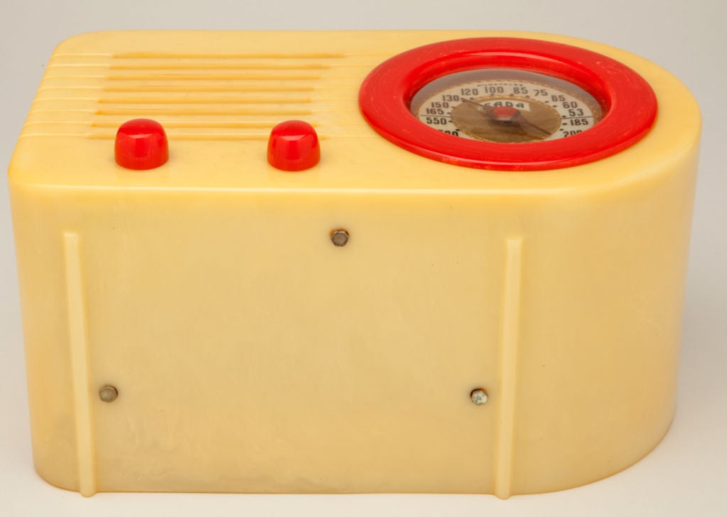 20th Century FADA Yellow and Red American Art Deco Catalin BULLET Radio