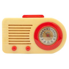 Vintage FADA Yellow and Red American Art Deco Catalin BULLET Radio