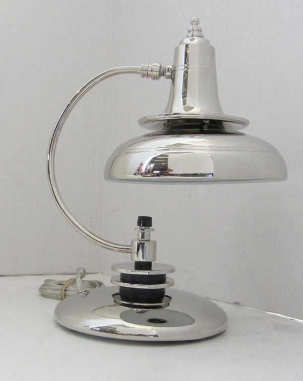 20th Century A Large Markel American Art Deco Double Shade Lamp For Sale