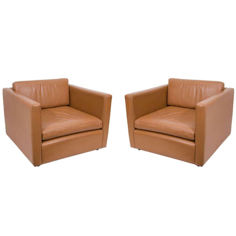 Pair of Leather Lounge Chairs by Charles Pfister for Knoll