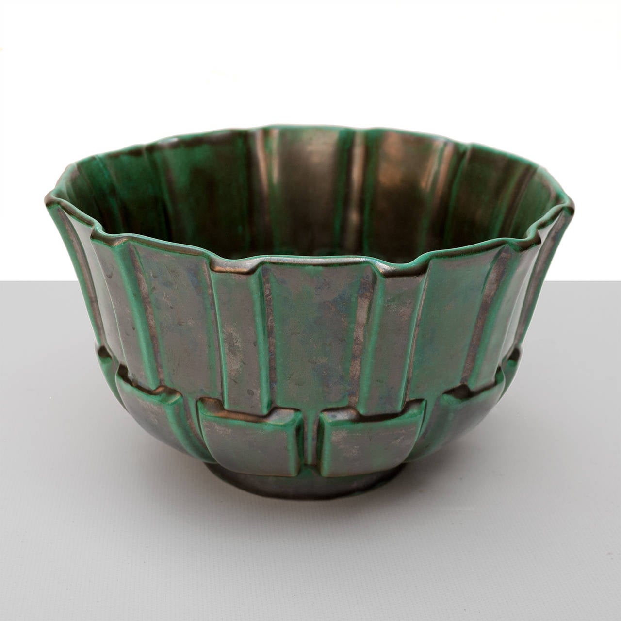 Swedish Art Deco glazed ceramic footed bowl by Upsala Ekeby In Excellent Condition In New York, NY