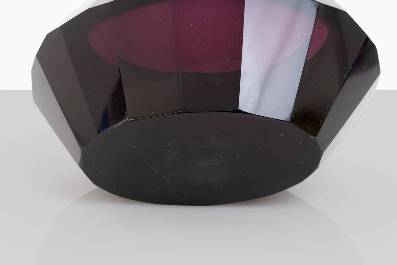 Faceted Amethyst Oval-Shaped Bowl Attributed to Moser & Sohne, Austria In Good Condition In New York, NY