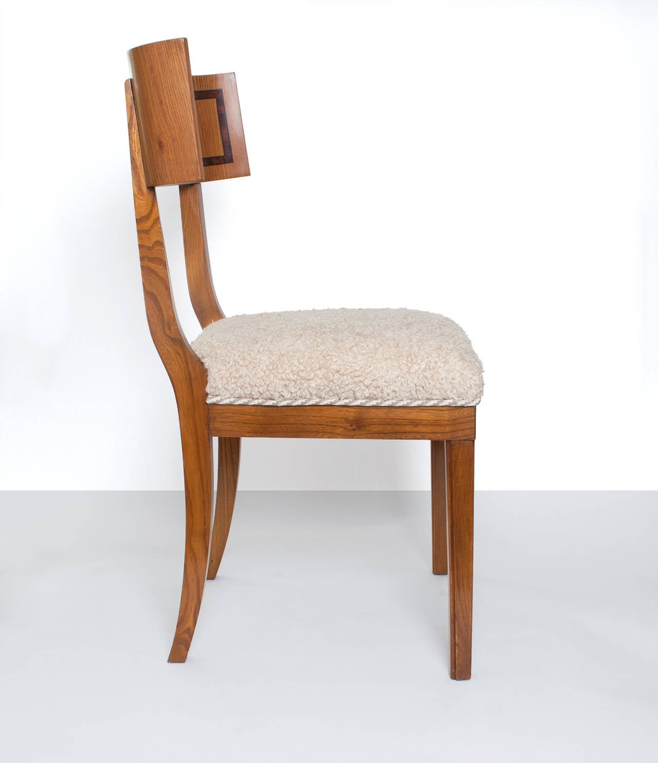 Scandinavian Modern Klismos Dining Chairs in Elm Set of Six For Sale at