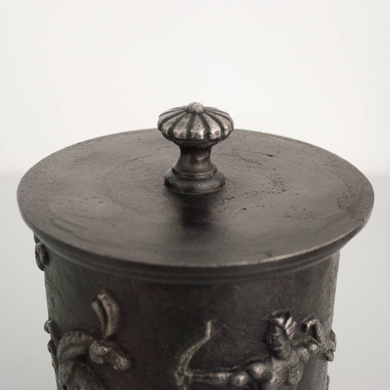 Swedish Art Deco Cast Iron Jar with Lid by Carl Elmberg for Näfveqvarns Bruk 1