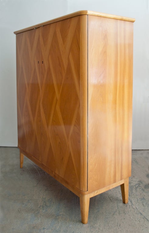 Mid-Century Modern Swedish art deco 2 door cabinet in 'basket-weave
