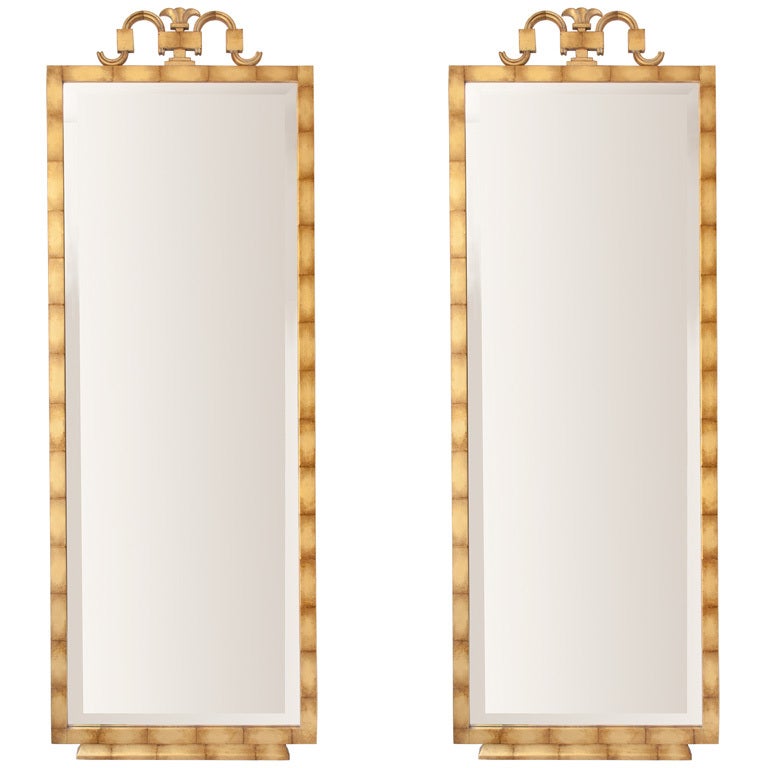 Pair of Scandinavian Modern, Art Deco Giltwood Mirrors by Axel Einar Hjorth