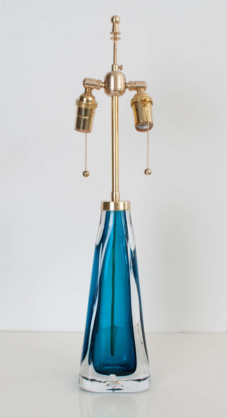 Swedish Mid-century Modern Table Lamp by Carl Fagerlund for Orrefors in Blue. In Excellent Condition In New York, NY