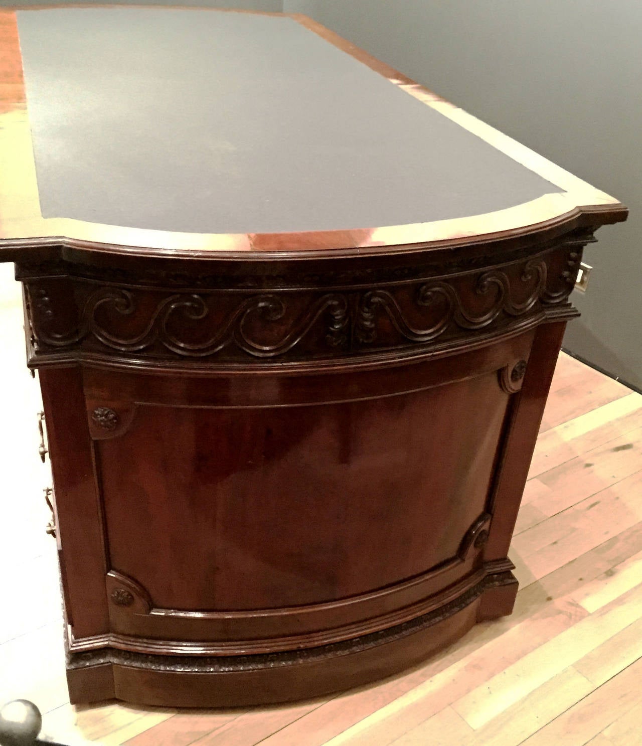 18th Century Georgian Mahogany Library Table For Sale