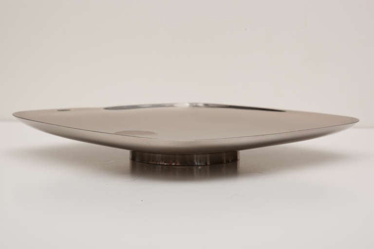 Dreiteiliges Garnitur-Set aus poliertem Nickel von Tommi Parzinger im Zustand „Hervorragend“ im Angebot in New York, NY