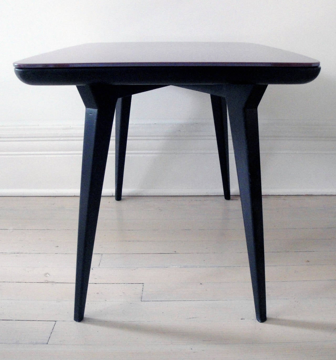 Lacquered Pair of Ponti Style Side Tables For Sale