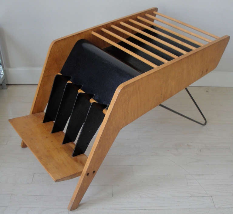 Mid-Century Modern Vinyl Records and Magazine Rack For Sale