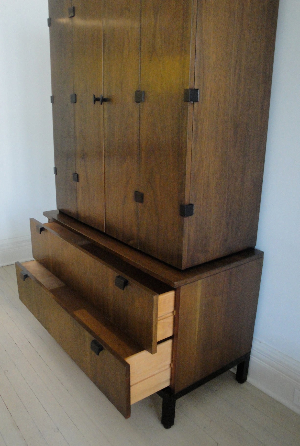 Kipp Stewart Gentelman's Cabinet In Excellent Condition In Hudson, NY