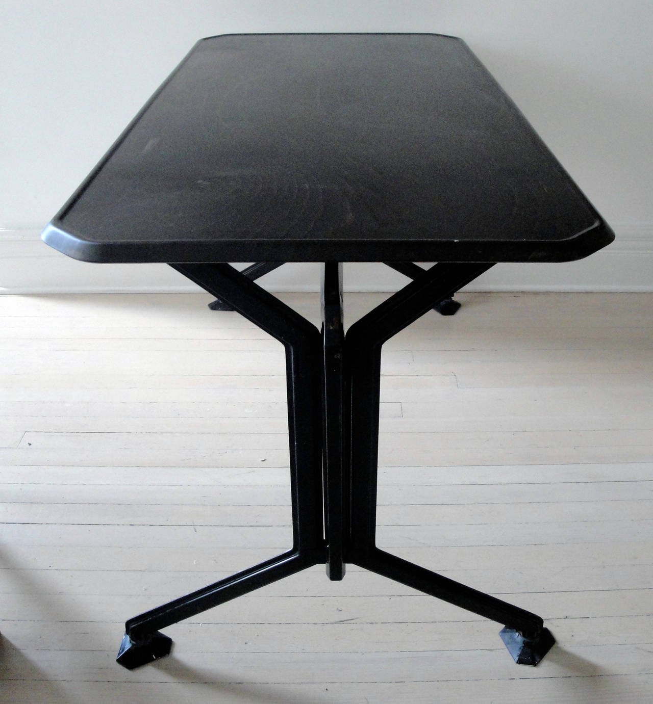 Mid-20th Century Olivetti Bakelite and Metal Table For Sale