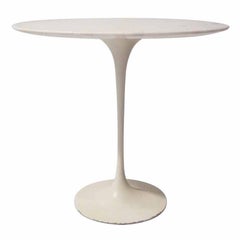 Oval Saarinen Side Table with Marble Top