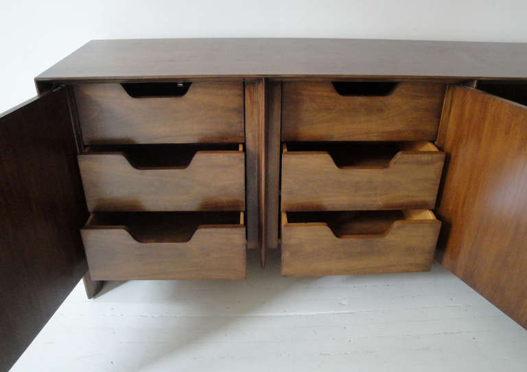TH. Robsjohn Gibbings Walnut Credenza In Excellent Condition In Hudson, NY