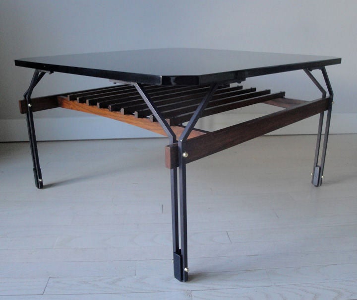 Mid-20th Century Coffee Table by Gianfranco Frattini For Sale