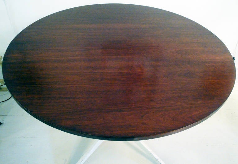 Round Table by George Nelson In Good Condition For Sale In Hudson, NY