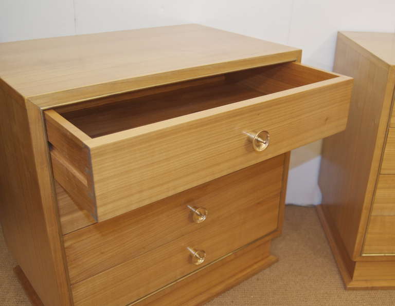 Pair of Well Proportioned Side Tables / Night Stands In Excellent Condition In Stamford, CT