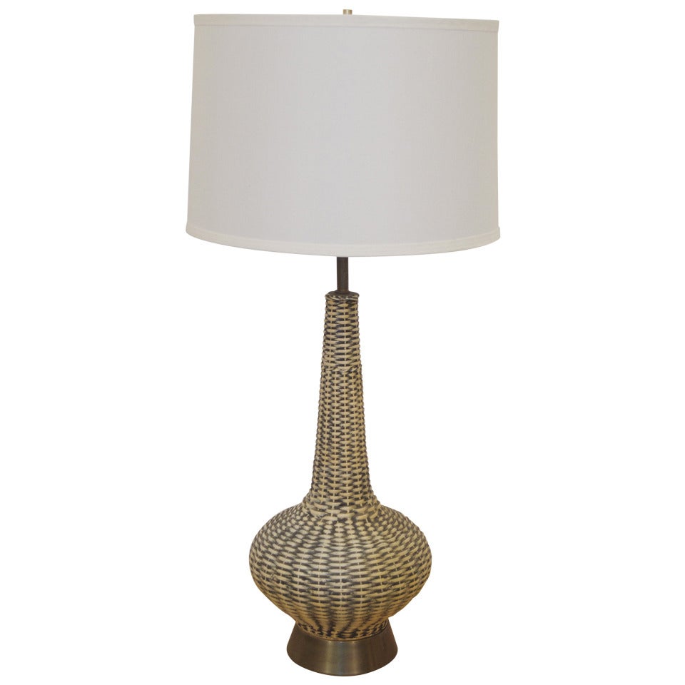 Ceramic Weave Pattern Table Lamp