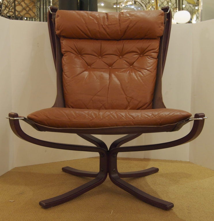 Falcon Chair by Sigurd Resell for Vatne Møbler In Excellent Condition In Stamford, CT