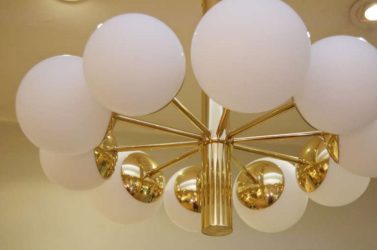 Elegant 10 Arm Radial Chandelier with Opal Glass Globes In Excellent Condition In Stamford, CT