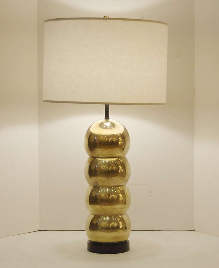 Great brass ball lamp. A wonderful addition to all decors.

New wiring; height listed is to finial. 23