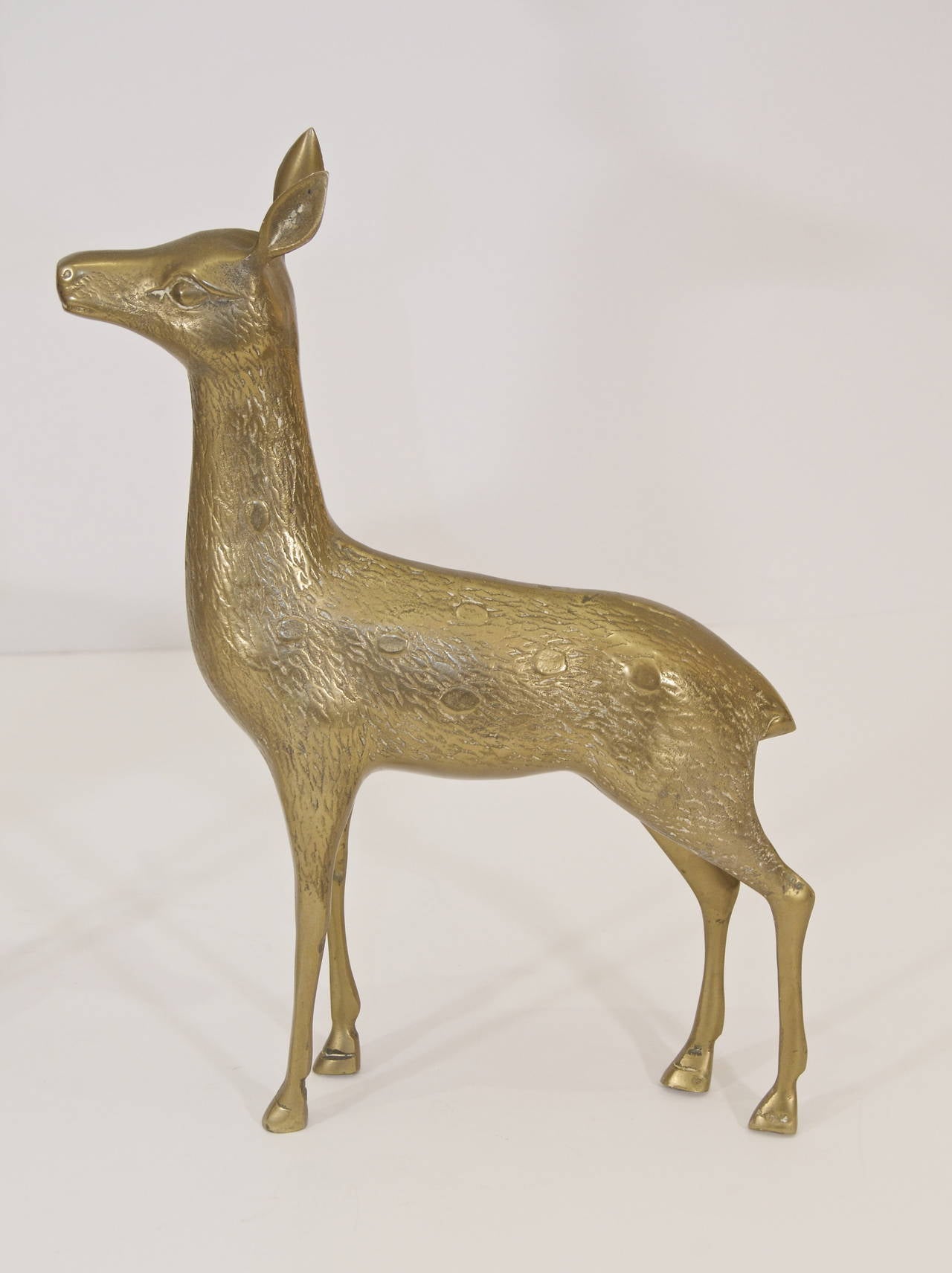 Metà XX secolo Coppia di renne d'ottone vintage di grandi dimensioni