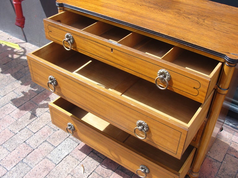 Mid-20th Century Pair of Kittinger Chest of Drawers/Nightstands