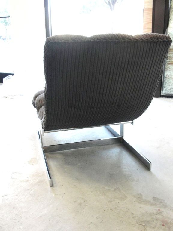 Mid-20th Century Milo Baughman Waved Lounge Chair/ Chaise Longue