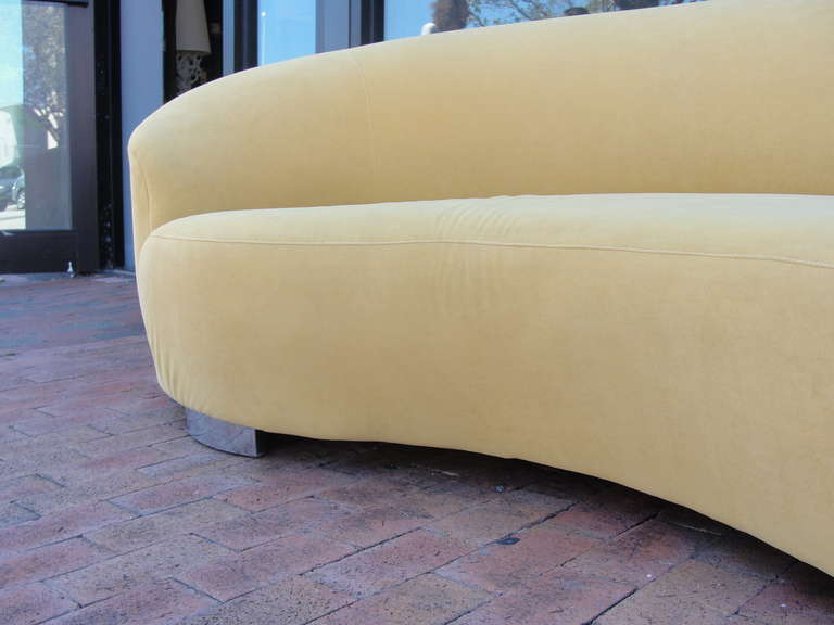 Cloud Sofa by Vladimir Kagan for Directional In Excellent Condition In East Hampton, NY