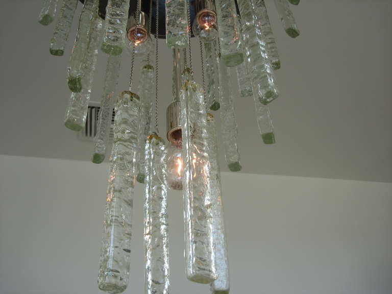 Mazzega Icicle Chandelier In Good Condition For Sale In East Hampton, NY