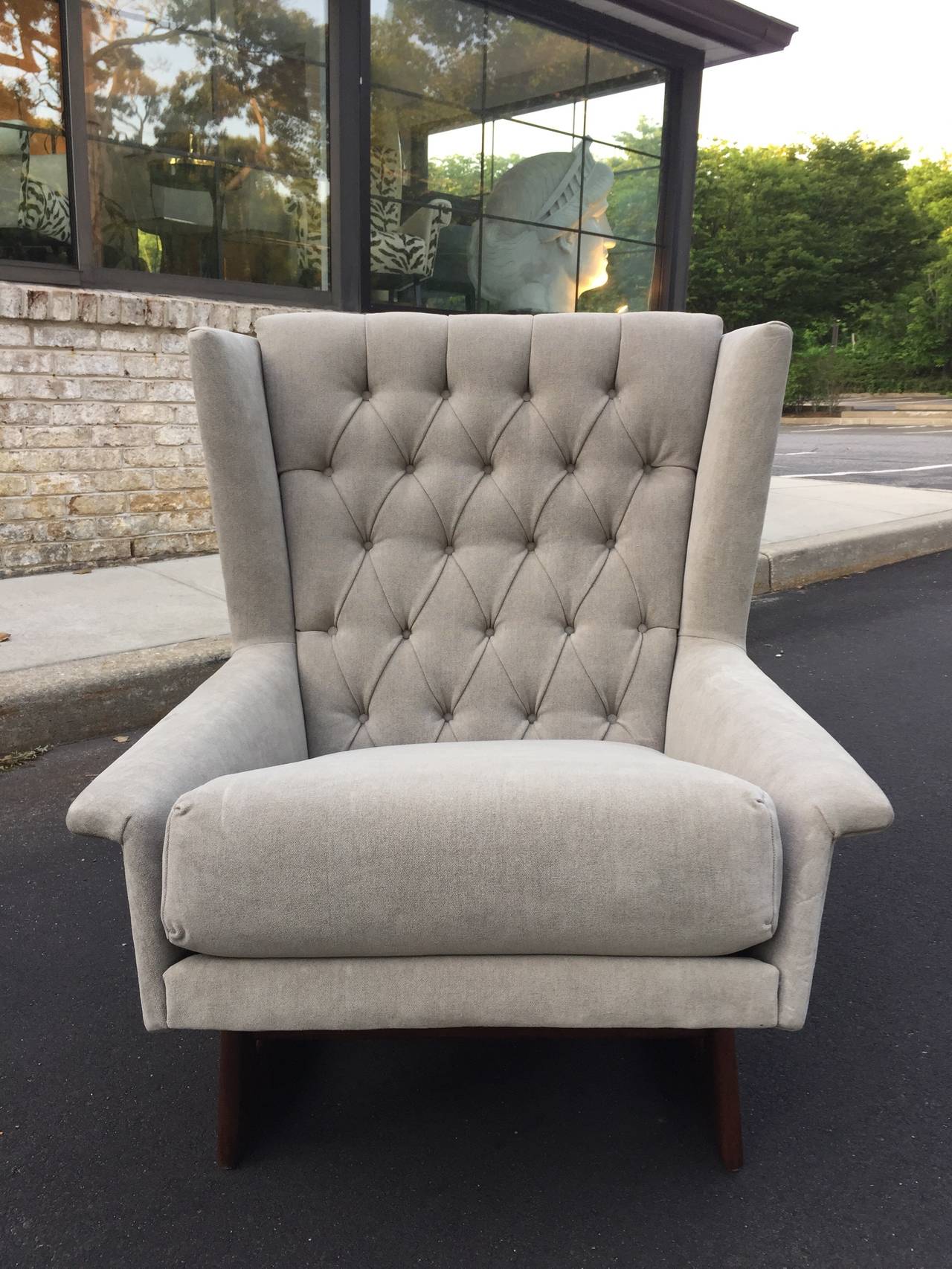 Sculptural Wingback Lounge Chair and Ottoman In Excellent Condition In East Hampton, NY