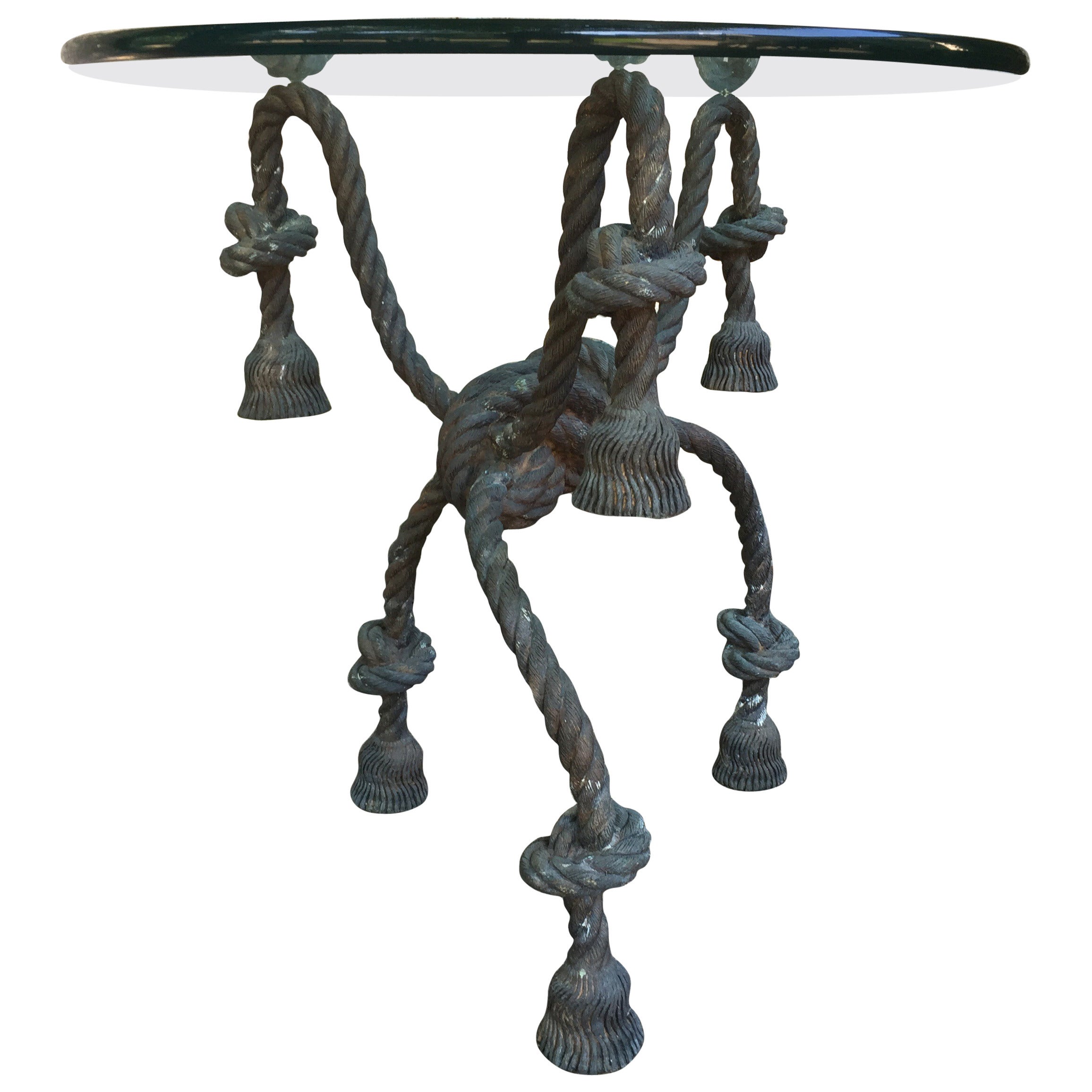 Importante table ou guéridon en corde orné de pampilles en bronze détaillé en vente
