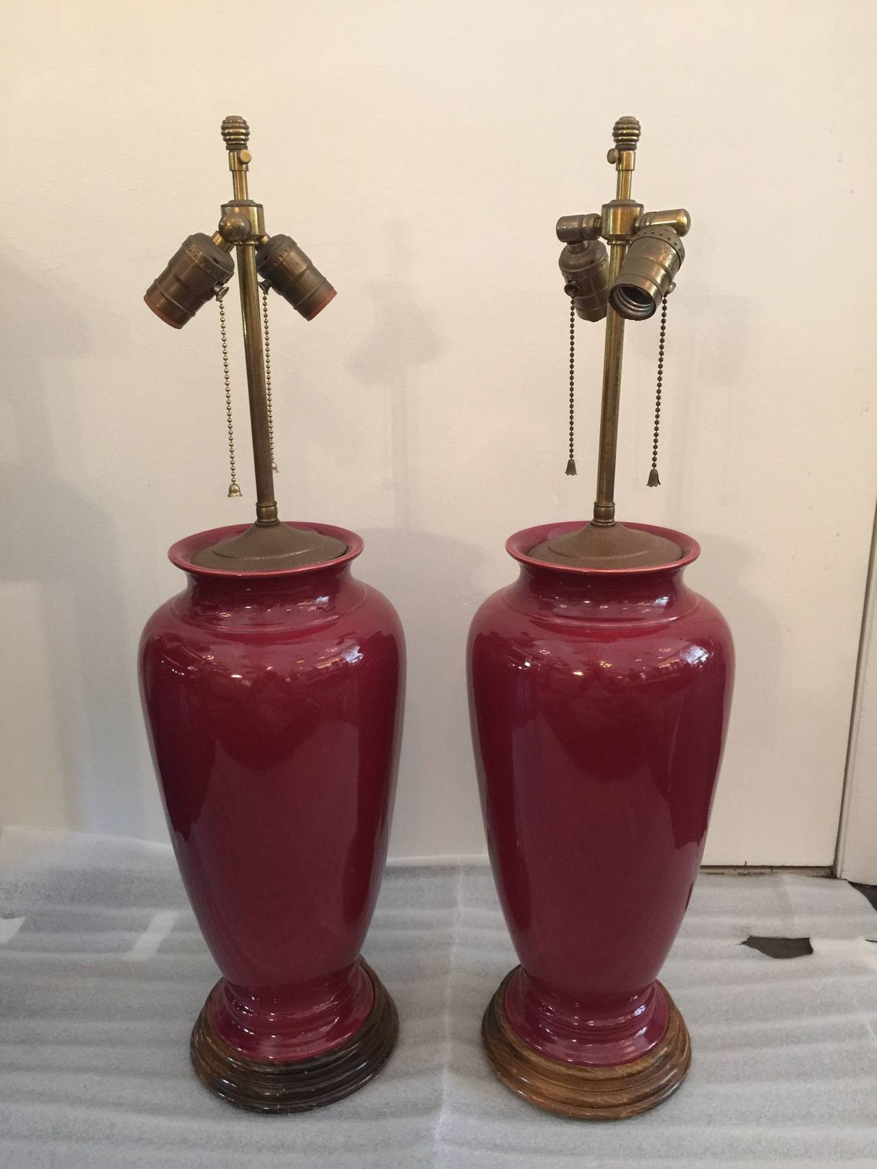 Pair of Sang de Boeuf Vintage Glazed Table Lamps In Good Condition In East Hampton, NY