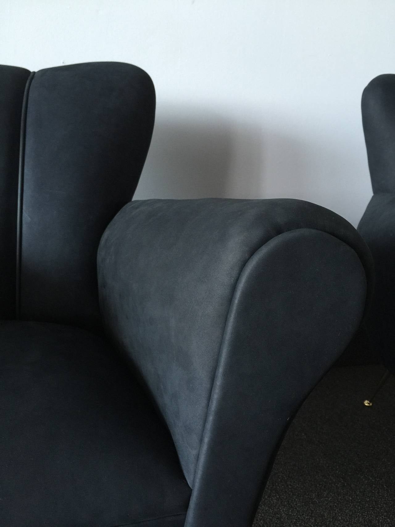 Milieu du XXe siècle Paire de fauteuils italiens en cuir de veau bleu pétrole  en vente