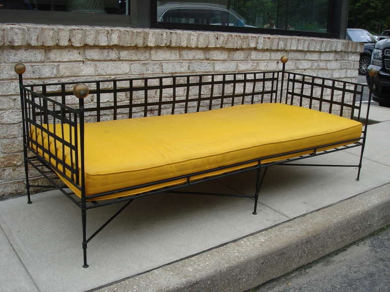 All original, this daybed by Salterini is a wonderful find!