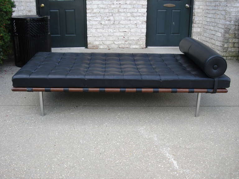 Vintage Ludwig Mies van der Rohe Barcelona Daybed at 1stDibs