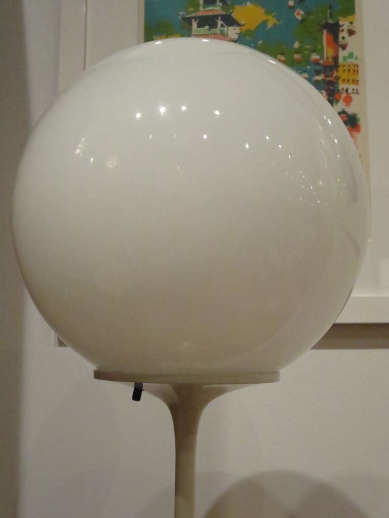 Bill Curry Floor Lamp In Good Condition In Tarrytown, NY