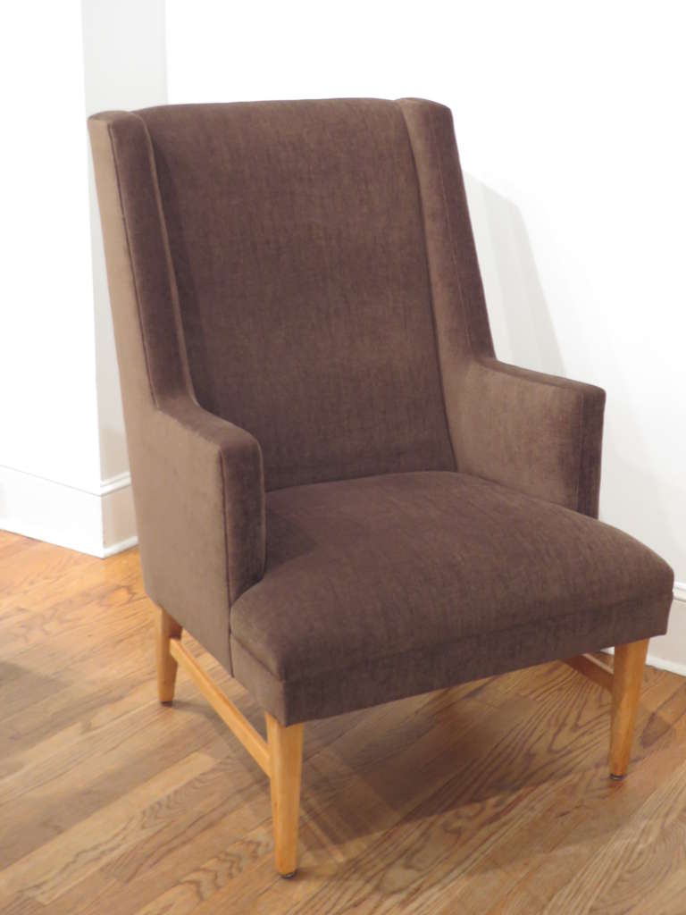 Mid-20th Century Modern Style Wingback Chair For Sale