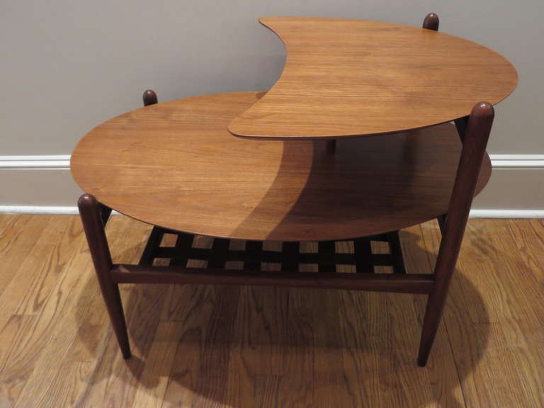 Mid-20th Century Pair of 1960s Walnut Side Tables