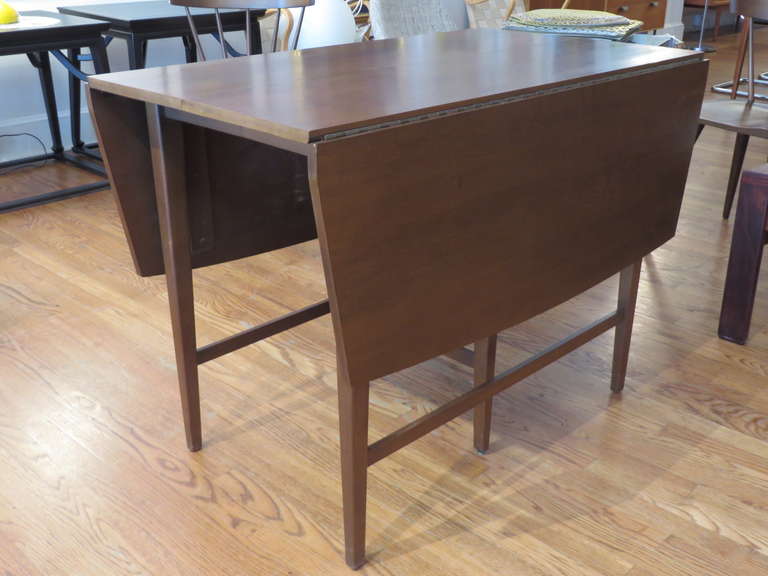 Mid-20th Century Paul McCobb Drop Leaf Dining Table with Three Leaves