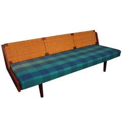 Retro Hans Wegner Convertible Sofa / Daybed