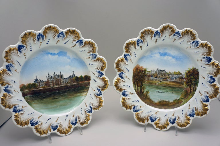 Douze assiettes de cabinet françaises peintes à la main du 19ème siècle en vente 1