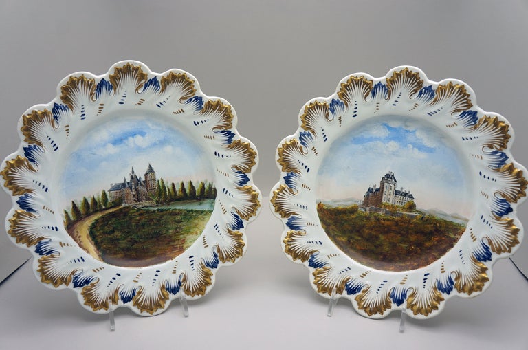 Douze assiettes de cabinet françaises peintes à la main du 19ème siècle en vente 3