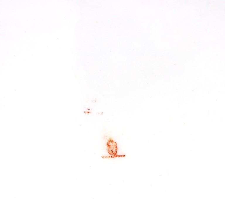Paire 19e s. Plaques en porcelaine du mouvement esthétique Wedgwood de Thomas Allen Excellent état - En vente à Great Barrington, MA