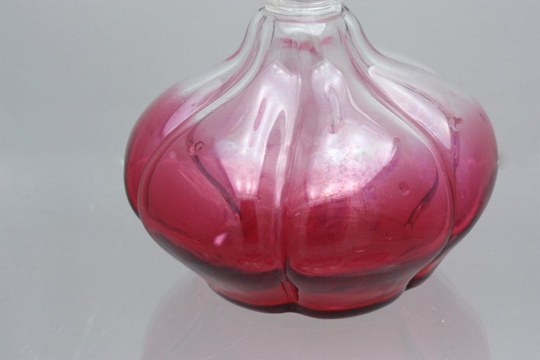 Lobmeyr 7teiliges, geriffeltes, rosafarbenes, gerafftes, klares Kristallkordel-Set (Art nouveau) im Angebot