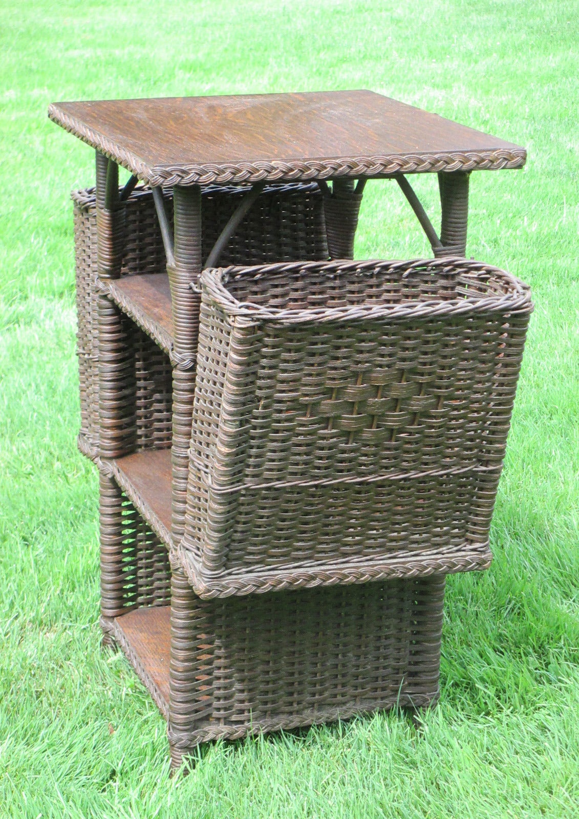 American Art Deco Wicker Table For Sale