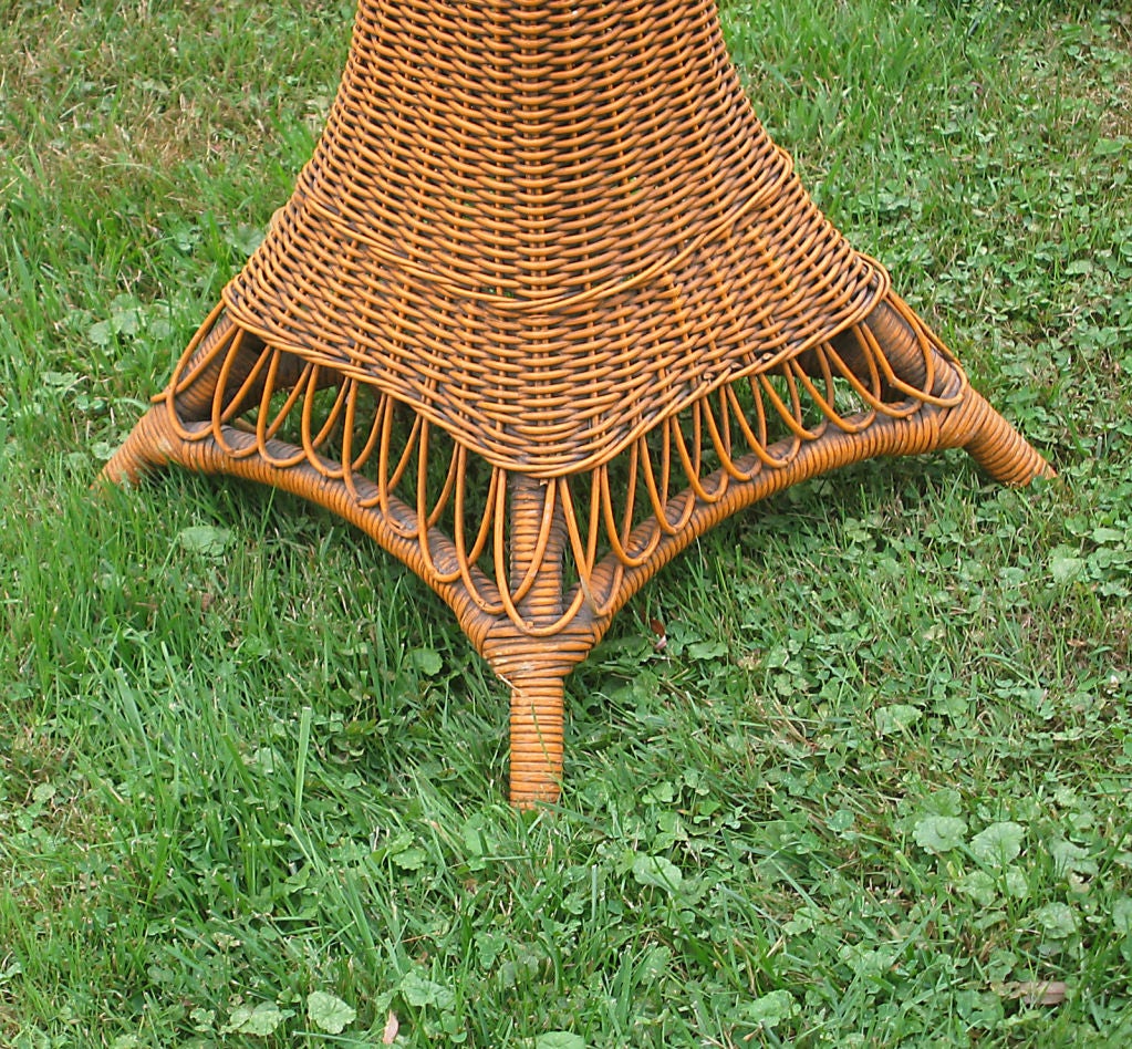 Reed EIFFEL TOWER WICKER FLOOR LAMP
