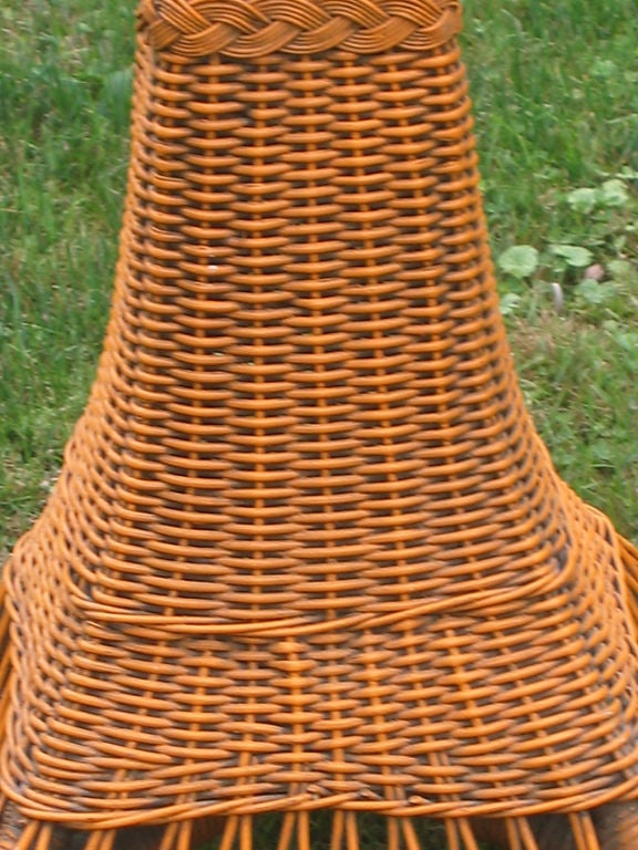 EIFFEL TOWER WICKER FLOOR LAMP 1